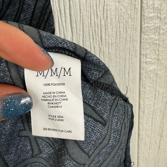 CABI Limited Edition Blue Gray Sequined Beaded Sleeveless Blouse Size Medium - Picture 3 of 7